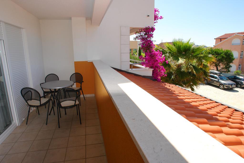 Apartments Spirito Rogoznica  Luaran gambar