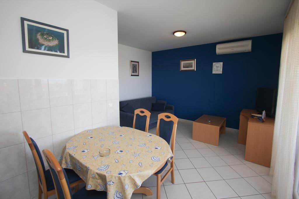 Apartments Spirito Rogoznica  Luaran gambar