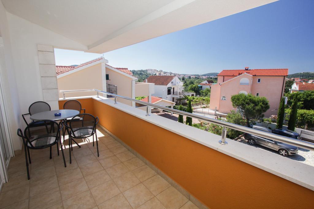 Apartments Spirito Rogoznica  Luaran gambar
