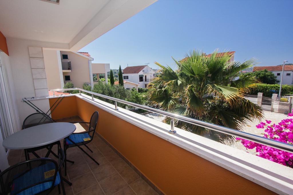 Apartments Spirito Rogoznica  Luaran gambar