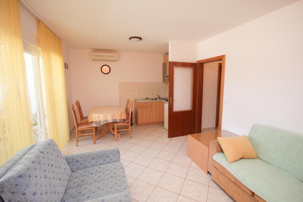 Apartments Spirito Rogoznica  Luaran gambar